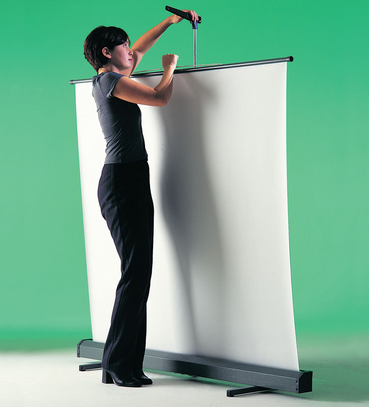 Pull-Up Projection Screen