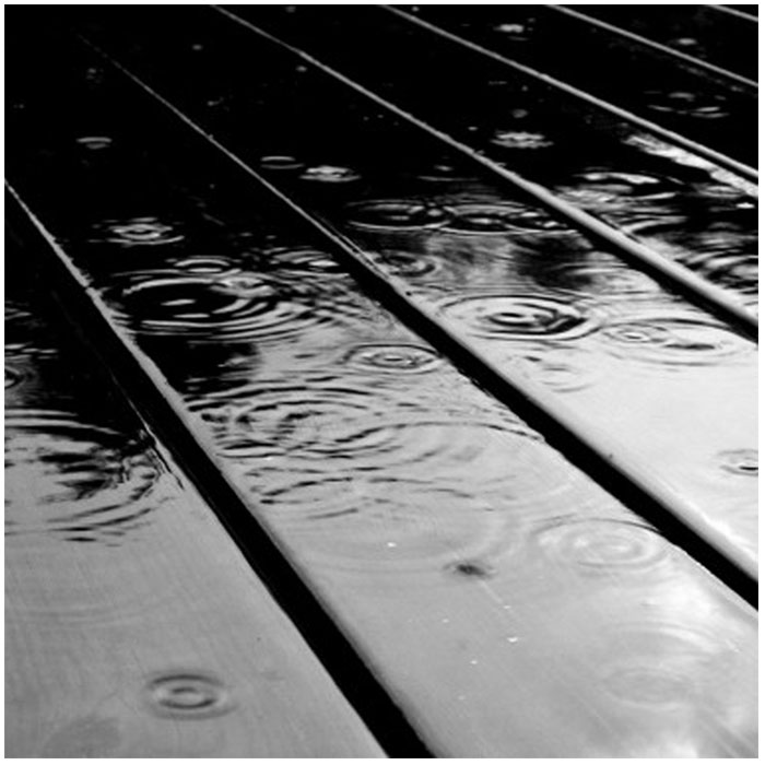 Black And White Rain Playmat - 1m x 1m