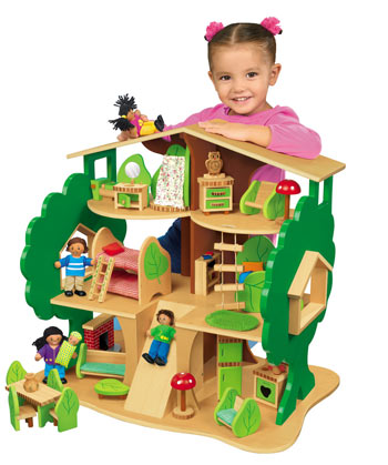 Lakeshore Giant Wooden Treehouse And Furniture Set
