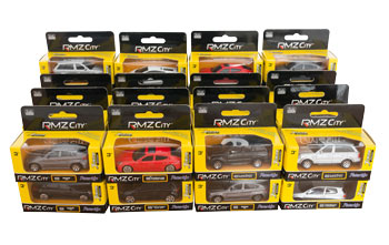 25 Die Cast Cars + Tray And Lid