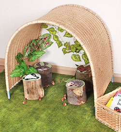 Medium Indoor Wicker Arch