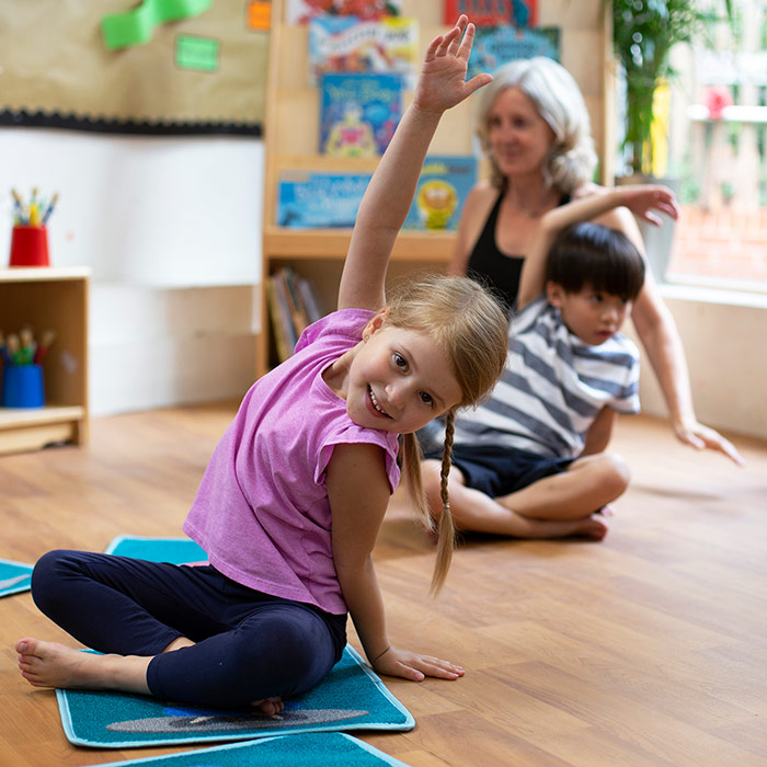 e4e Yoga Position Indoor/Outdoor Mini Placement Mats (with Free Holdall)